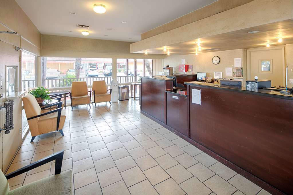 Ramada By Wyndham Modesto Yosemite Area Interior foto